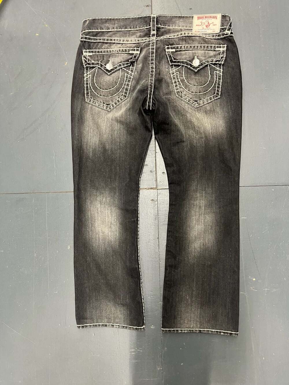 True Religion Straight W Flap Nat Super T Distressed Black Jeans Size 40